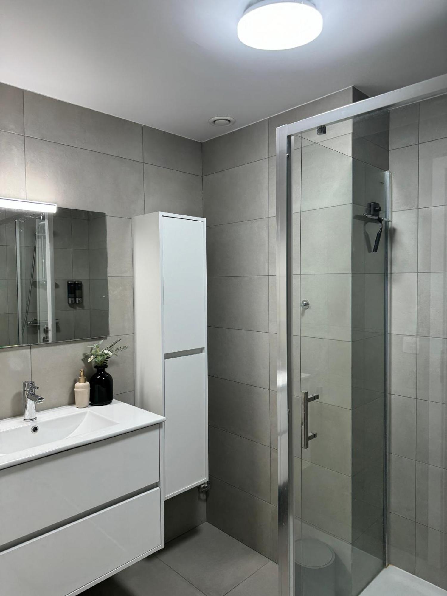 Liege Luxe & Jacuzzi Sous Les Etoiles Apartment Saint-Nicolas  ภายนอก รูปภาพ